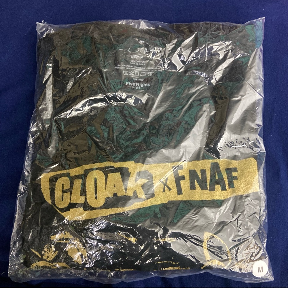 ClOAK x FNAF Five Nights At Freddy’s Black Graphic T-Shirt black Size Medium - Picture 2 of 3